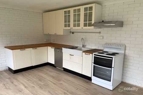 Property photo of 17 Berry Avenue Green Point NSW 2251