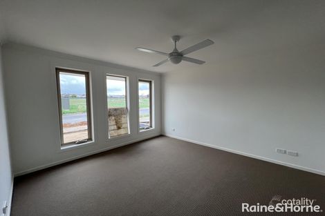 Property photo of 38 Maiolo Crescent Blakeview SA 5114