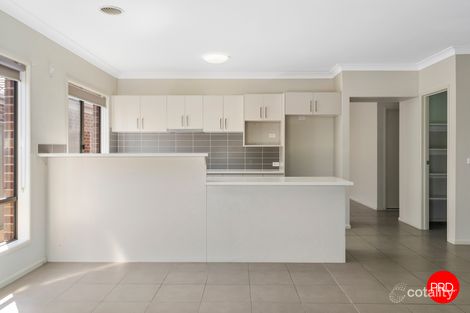 Property photo of 12 Yellowgum Drive Epsom VIC 3551