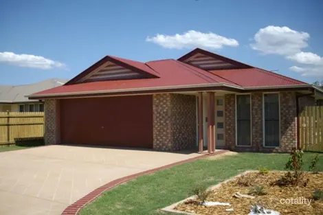 16 GRIFFEN PL, CRESTMEAD, QLD 4132