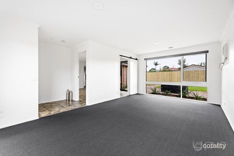 Property photo of 2 Gregory Court Werribee VIC 3030