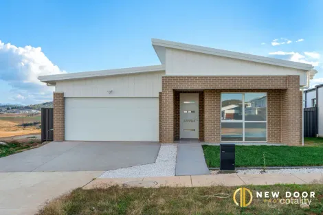 11 Norma Tullo St, Whitlam, ACT 2615