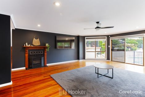 Property photo of 4 Hume Close Macquarie Hills NSW 2285
