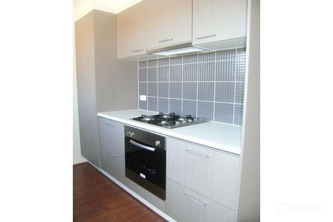 Property photo of 27 Eloura Circuit Taylors Hill VIC 3037