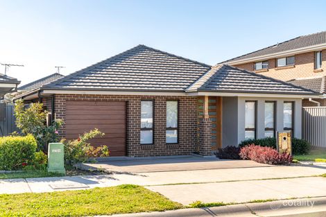 Property photo of 18 Hemmie Road Edmondson Park NSW 2174