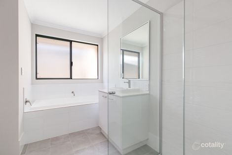 Property photo of 5 Geordie Loop Eglinton WA 6034