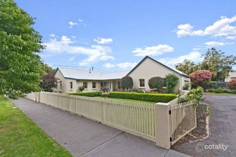 Property photo of 17 Regent Street Port Fairy VIC 3284