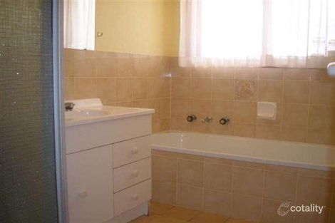 Property photo of 4 Langlands Close Calwell ACT 2905