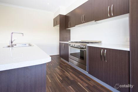 Property photo of 30 Brunswick Crescent Craigieburn VIC 3064