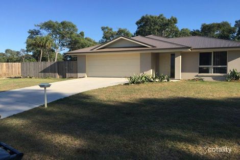 Property photo of 5 Belvedere Court Moore Park Beach QLD 4670