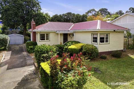 17 Eastfield Rd, Ringwood East, VIC 3135