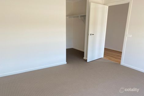 Property photo of 32 Polly Parade Tarneit VIC 3029