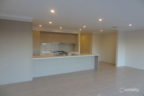 Property photo of 5 Tweed Road Clyde North VIC 3978