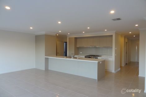 Property photo of 5 Tweed Road Clyde North VIC 3978