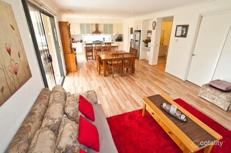 Property photo of 9 Mawson Walk Sandhurst VIC 3977