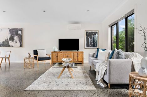 Property photo of 2 Gibson Court Carrum Downs VIC 3201