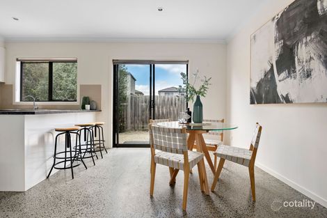 Property photo of 2 Gibson Court Carrum Downs VIC 3201