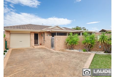 2/6 Ivy Cres, Old Bar, NSW 2430