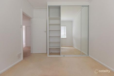 Property photo of 4/6 Buckle Crescent West Wollongong NSW 2500