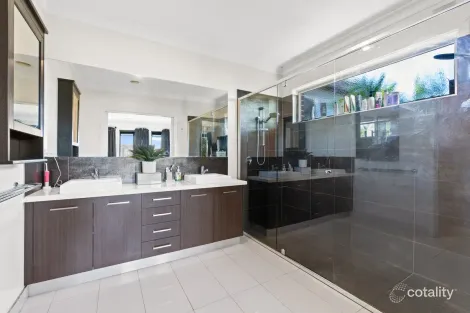 Property photo of 10 Hillcrest Drive Maffra VIC 3860