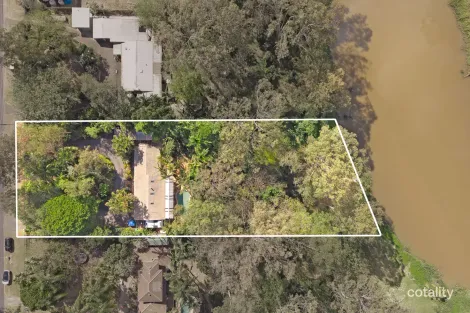 Property photo of 10 Islandview Street Barellan Point QLD 4306