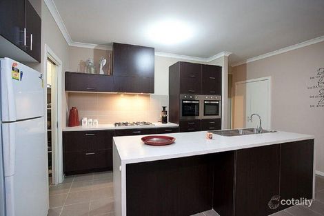 Property photo of 9 Appleby Loop Derrimut VIC 3026