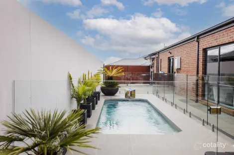 6 Serene Ave, Armstrong Creek, VIC 3217