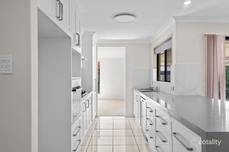 Property photo of 10 Scullin Street Middle Ridge QLD 4350