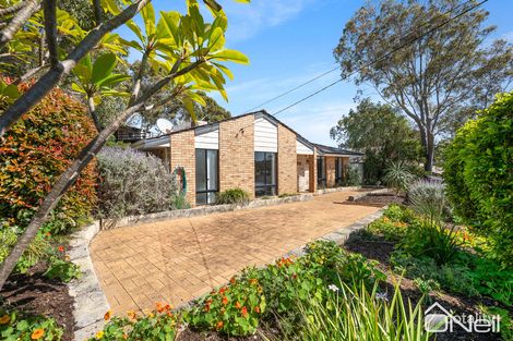 18 Amethyst Cres, Mount Richon, WA 6112