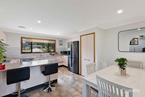 Property photo of 140 Lakedge Avenue Berkeley Vale NSW 2261