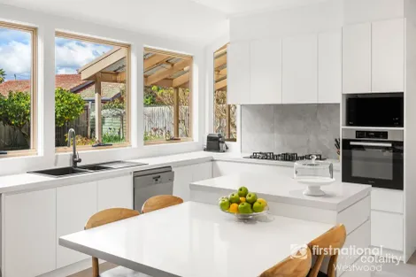 Property photo of 24 Doolan Street Werribee VIC 3030