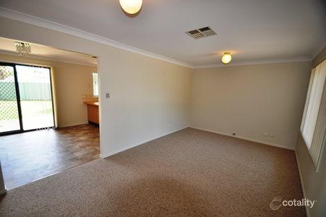 Property photo of 8 Lyons Place Dubbo NSW 2830
