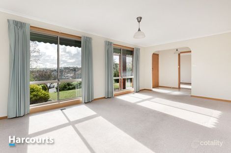 Property photo of 4 Hasken Court Berwick VIC 3806