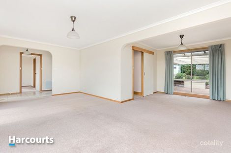 Property photo of 4 Hasken Court Berwick VIC 3806