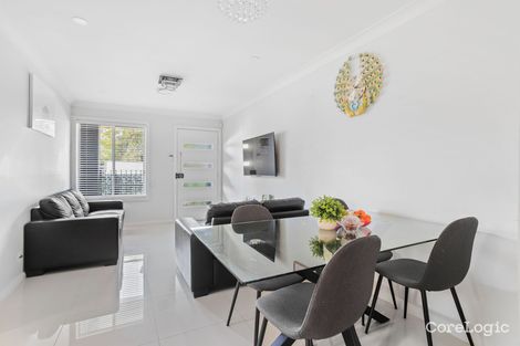 Property photo of 4/166-170 Targo Road Girraween NSW 2145