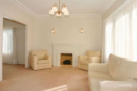 Property photo of 886 Centre Road Bentleigh East VIC 3165