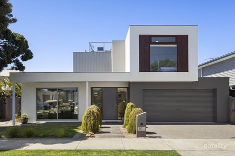 2c Pearl St, Torquay, VIC 3228