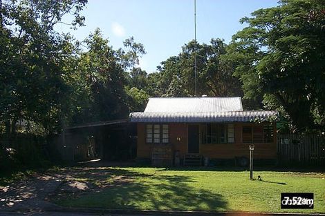 81 Machans Beach Rd, Machans Beach, QLD 4878