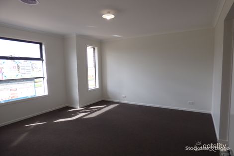 Property photo of 44 Truffle Circuit Manor Lakes VIC 3024