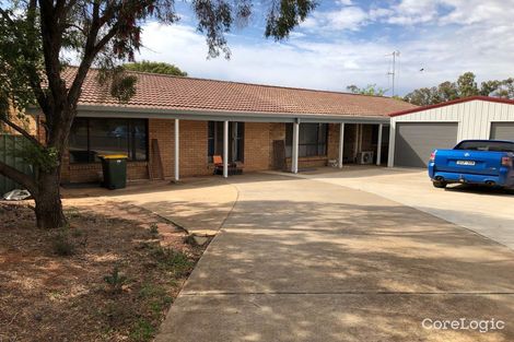 Property photo of 11 Bowditch Crescent Parkes NSW 2870