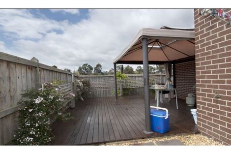 Property photo of 31 Tyrell Place Berwick VIC 3806