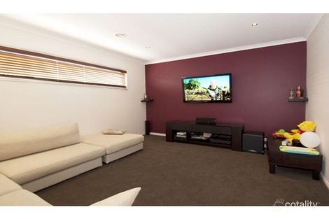 Property photo of 31 Tyrell Place Berwick VIC 3806