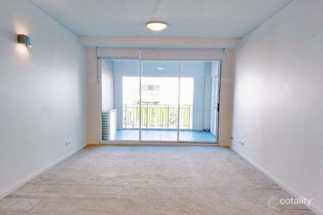 Property photo of 212/7-11 Magnolia Drive Breakfast Point NSW 2137