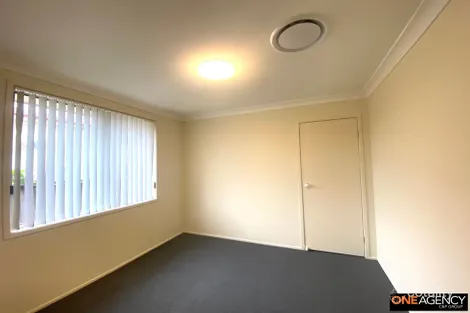 Property photo of 24 Woolshed Place Currans Hill NSW 2567