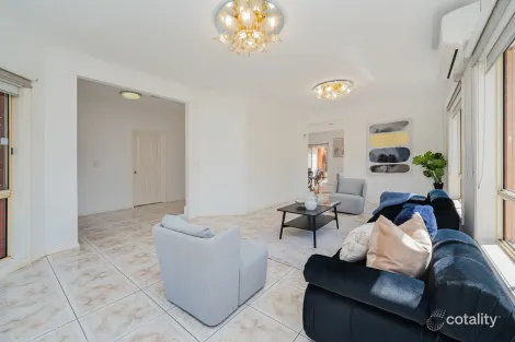 Property photo of 109 Donald Cameron Drive Roxburgh Park VIC 3064