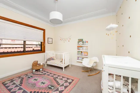 Property photo of 20 Henry Kendall Crescent Mascot NSW 2020