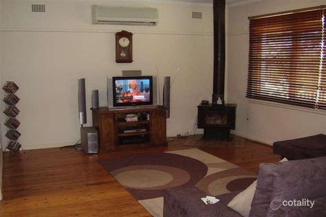 Property photo of 74 Ocean Street Mount Saint Thomas NSW 2500