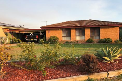 Property photo of 10 Hendra Close St Johns Park NSW 2176