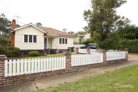 Property photo of 30 Snook Crescent Hilton WA 6163
