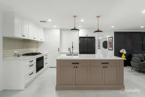 Property photo of 19 Macarthur Circuit Camden Park NSW 2570